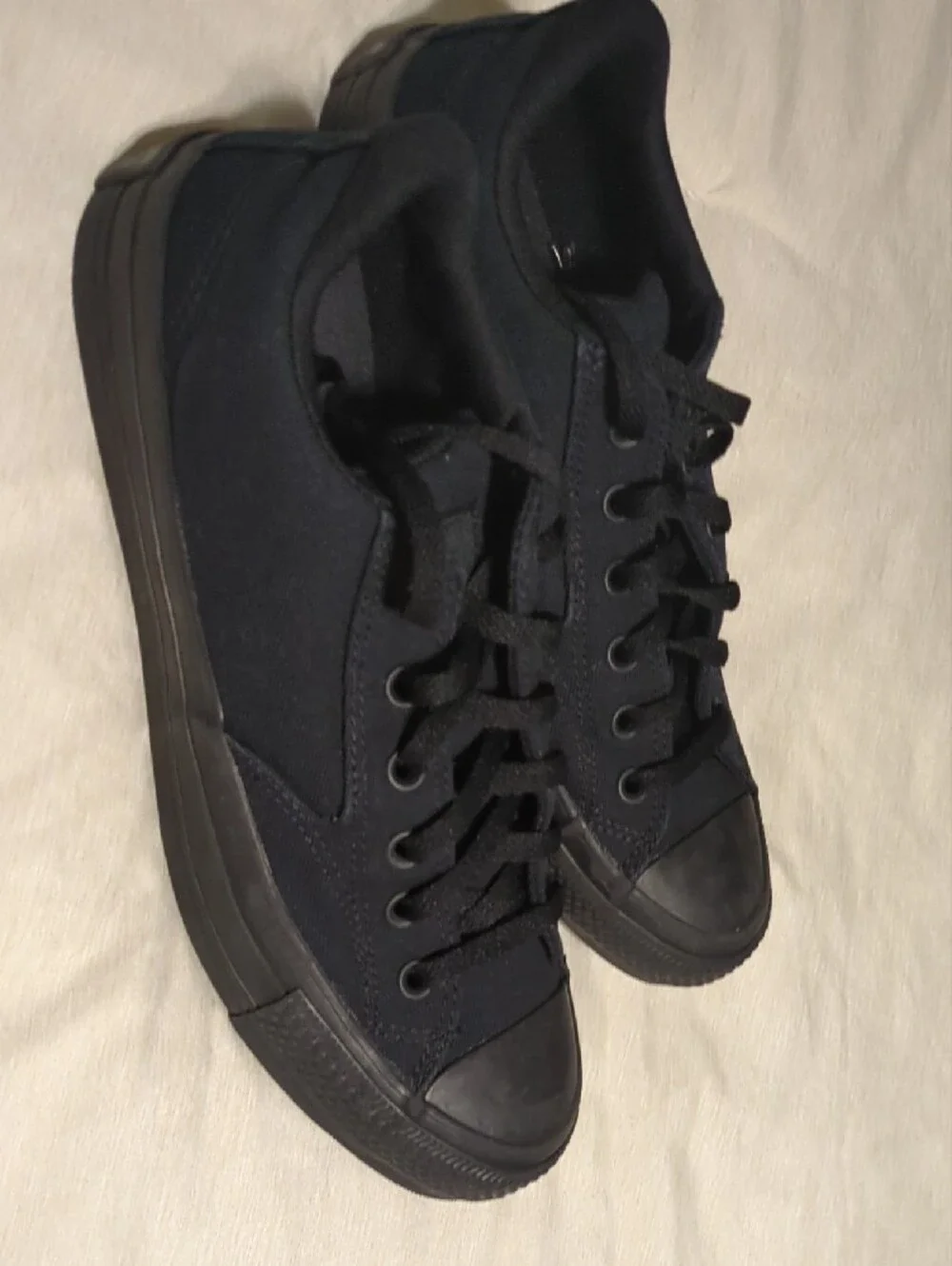 Converse Men's Low-Top Canvas Sneakers in Black